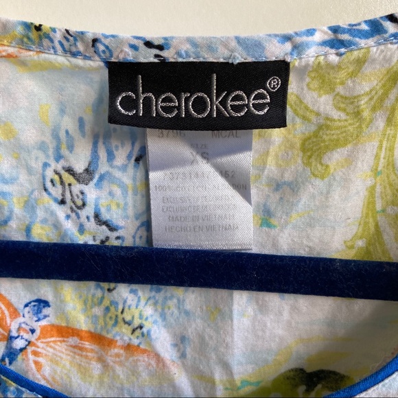 Cherokee Scrub Top - Picture 2 of 3